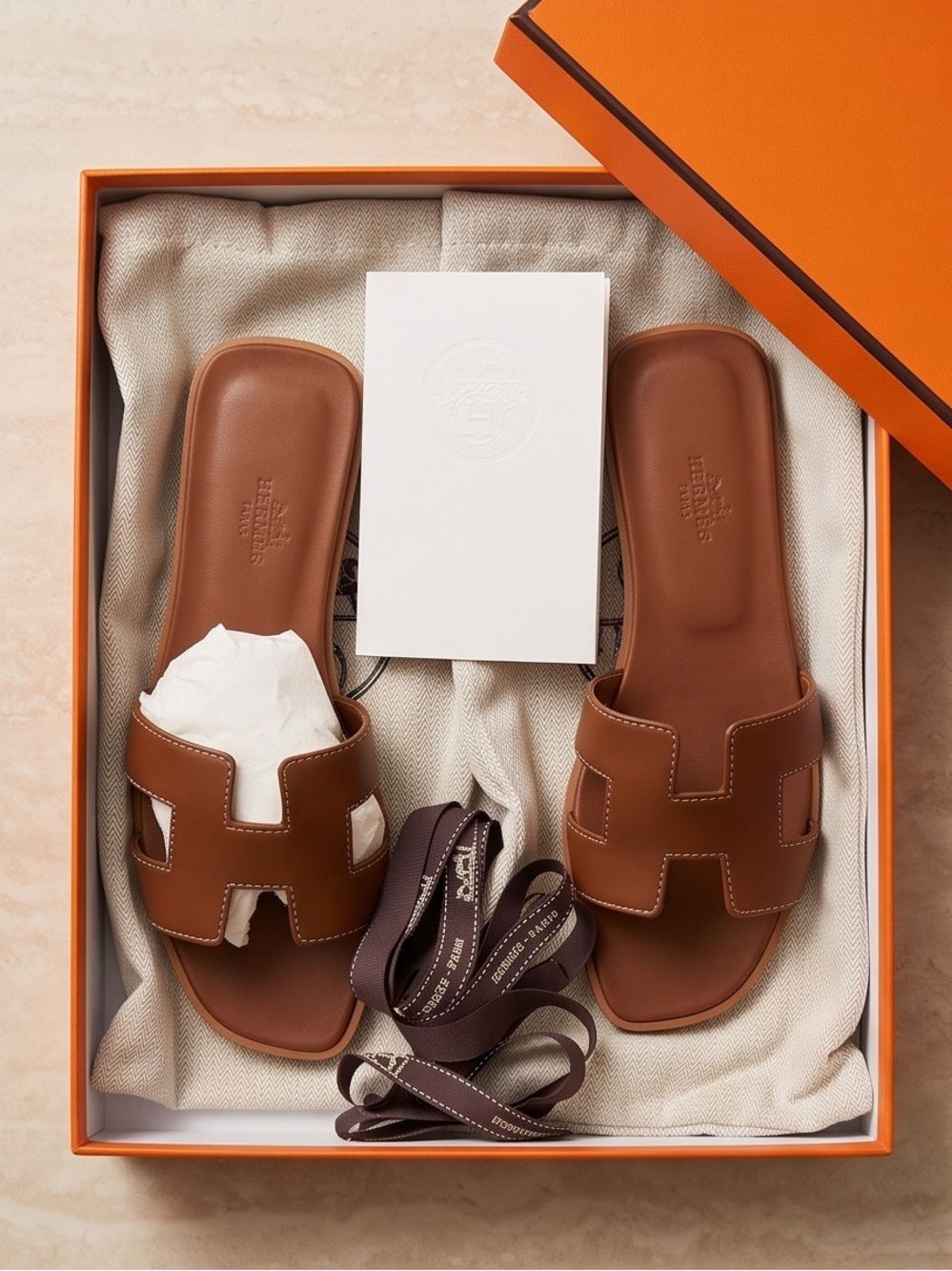 BNWT HERMES Brown Oran Leather Slide Sandals - Women